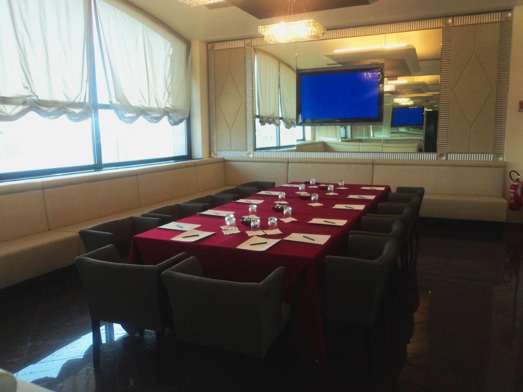 Grand Hotel Duca Di Mantova Sesto San Giovanni Zewnętrze zdjęcie